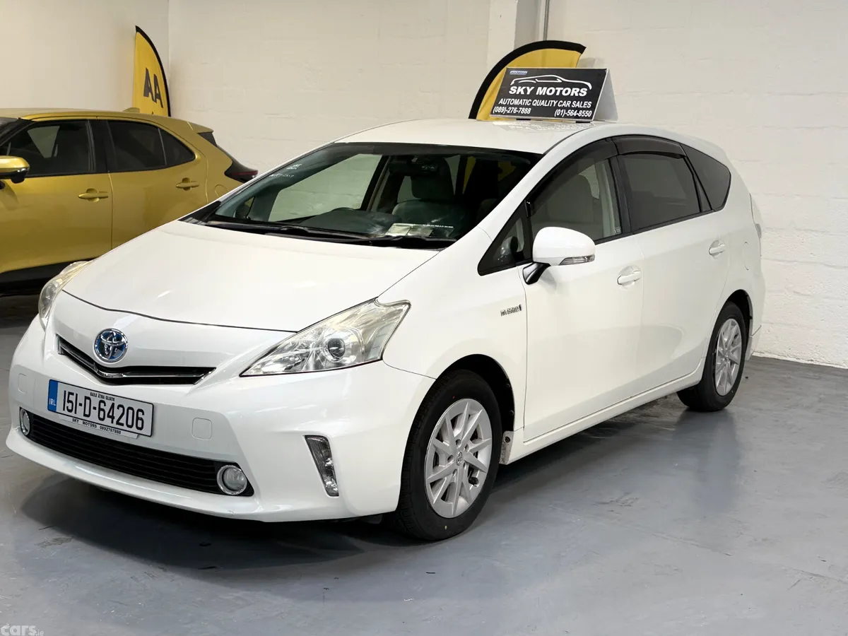 Toyota Prius MPV, Petrol Hybrid, 2015, White