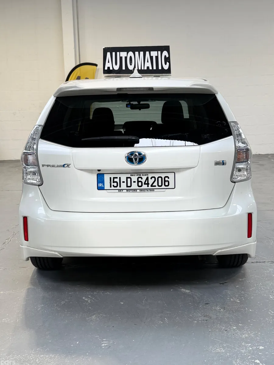 Toyota Prius MPV, Petrol Hybrid, 2015, White