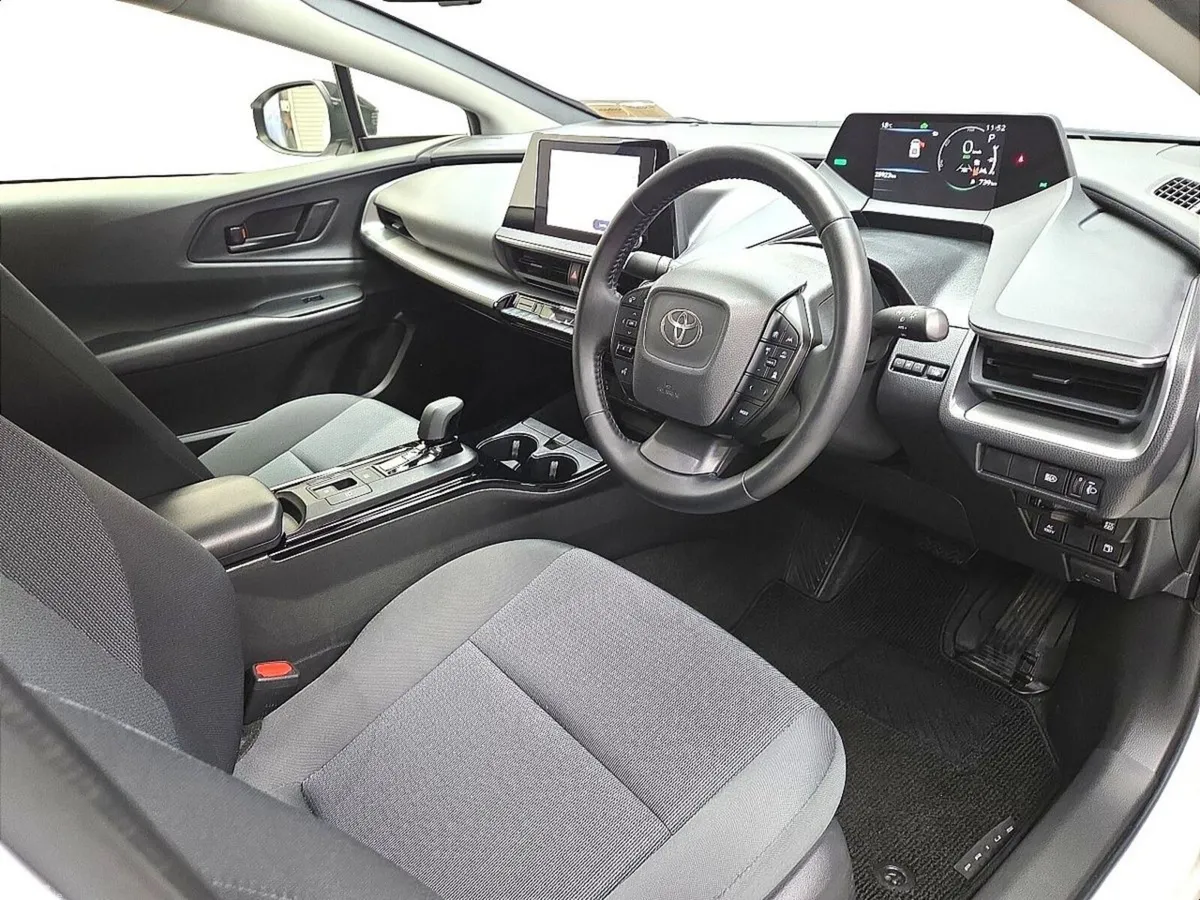 Toyota Prius Hatchback, Petrol Hybrid, 2023, White