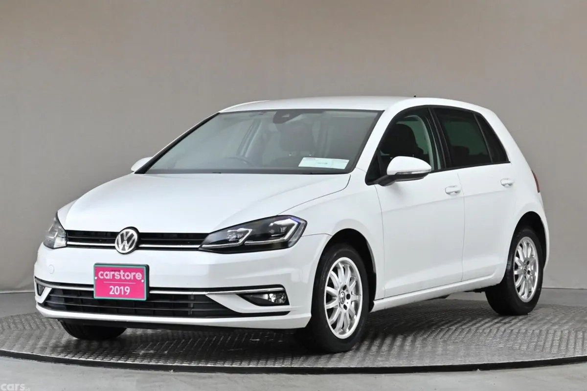 Volkswagen Golf Hatchback, Petrol, 2019, White