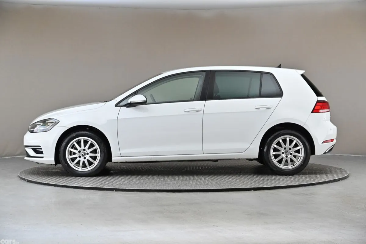 Volkswagen Golf Hatchback, Petrol, 2019, White