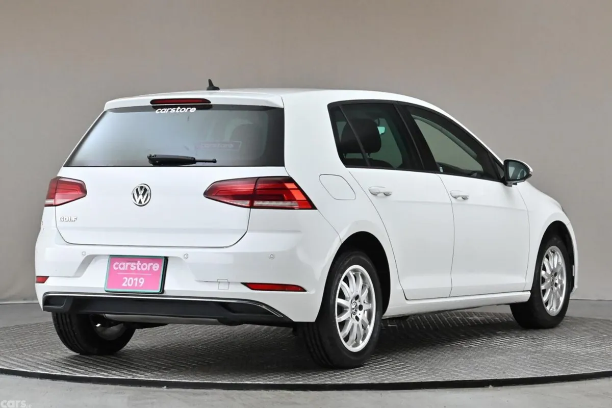 Volkswagen Golf Hatchback, Petrol, 2019, White