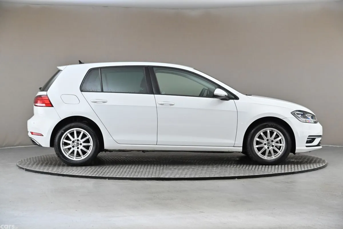 Volkswagen Golf Hatchback, Petrol, 2019, White