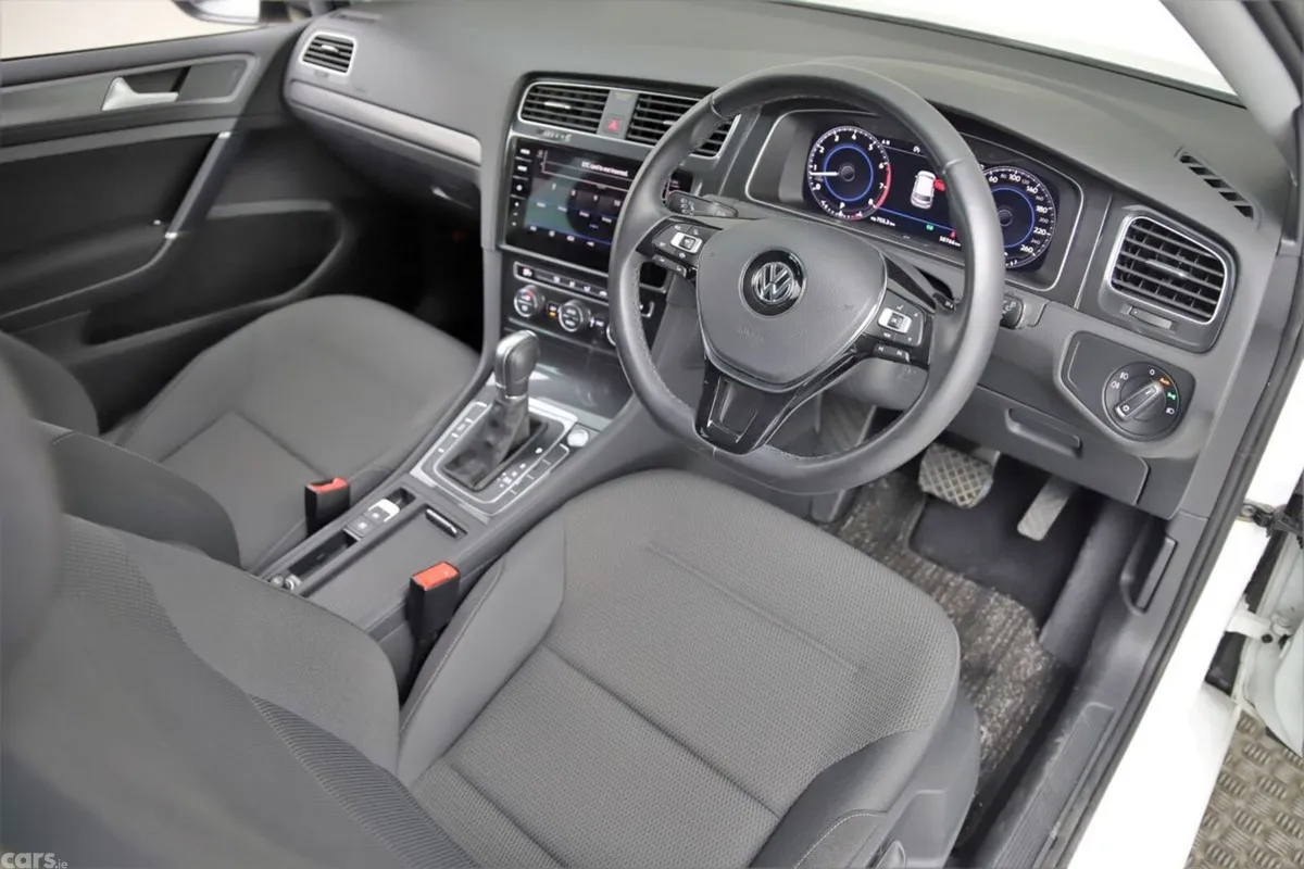 Volkswagen Golf Hatchback, Petrol, 2019, White