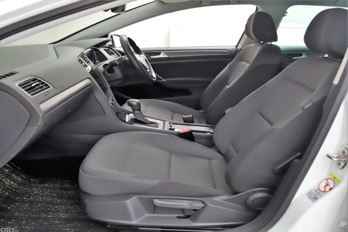 Volkswagen Golf Hatchback, Petrol, 2019, White