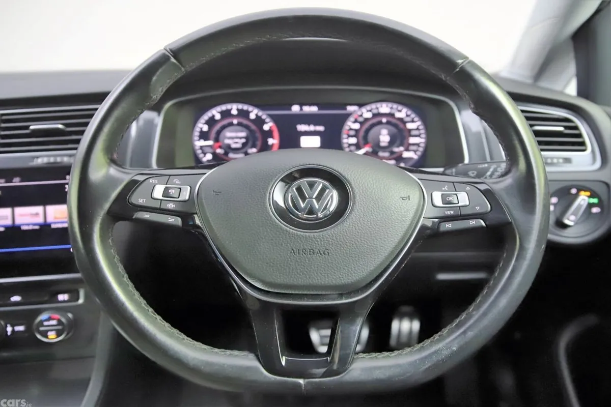 Volkswagen Golf Hatchback, Petrol, 2019, White