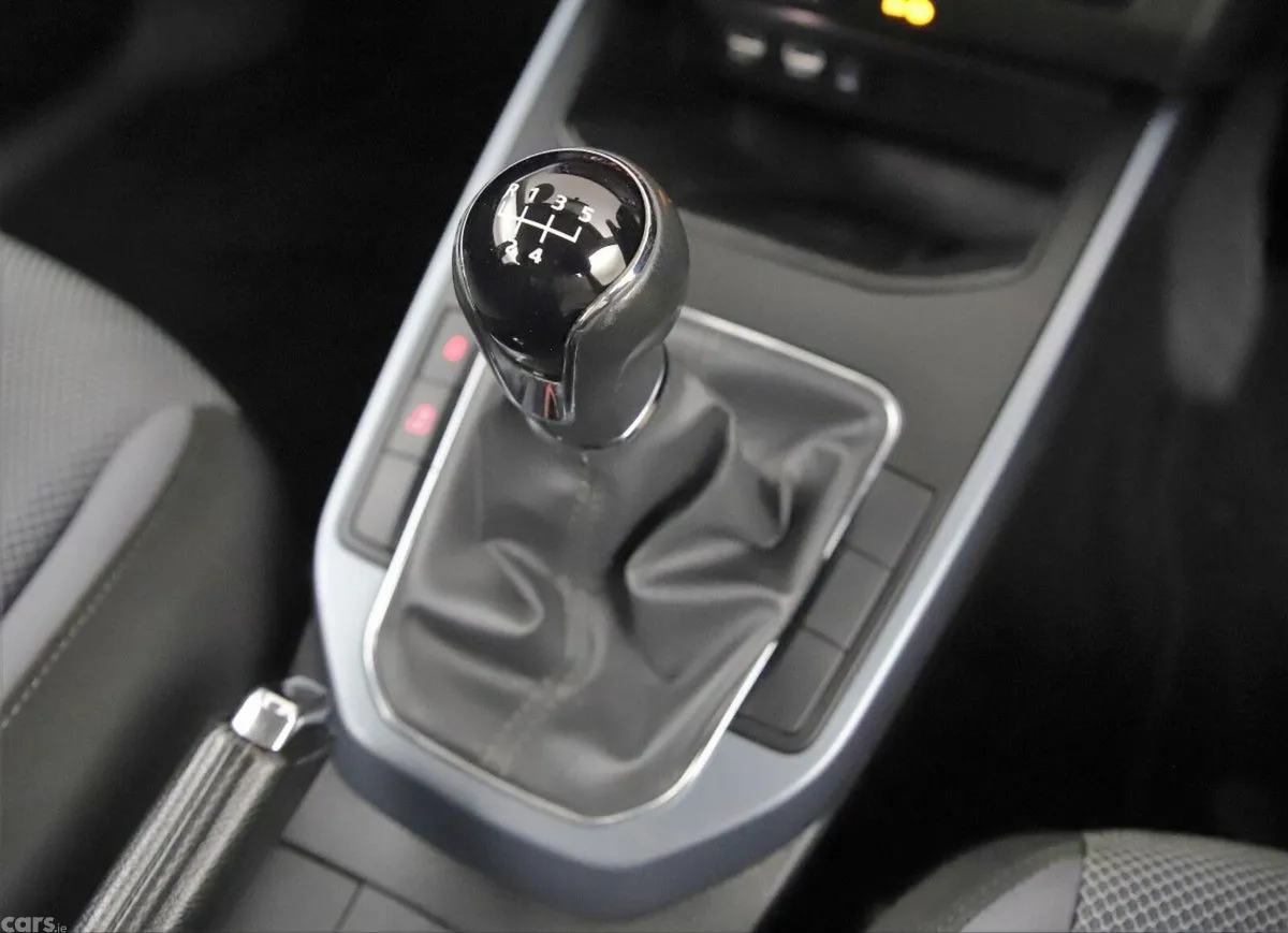 SEAT Arona SUV, Diesel, 2019, White
