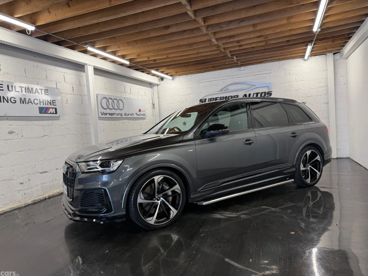 Audi Q7 SUV, Petrol Hybrid, 2023, Grey