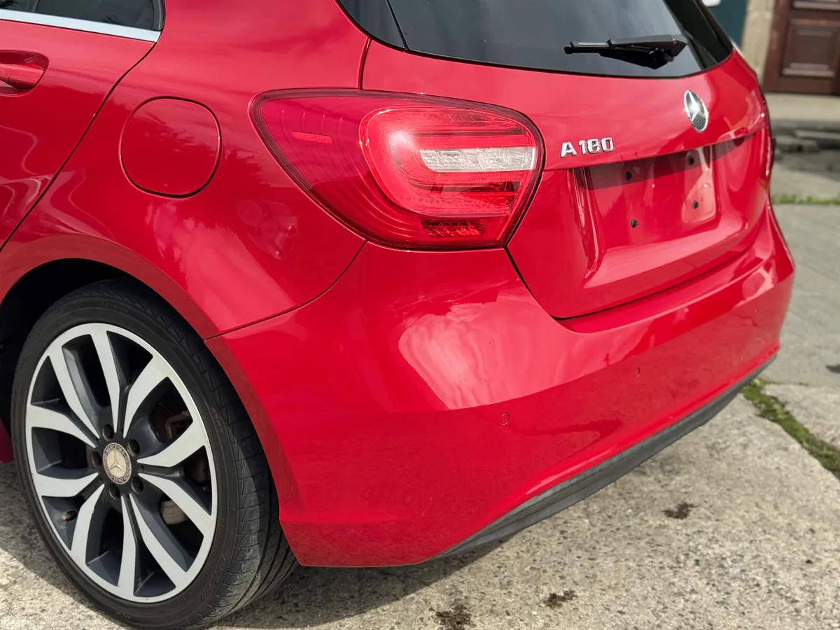 Mercedes-Benz A-Class Hatchback, Petrol, 2014, Red