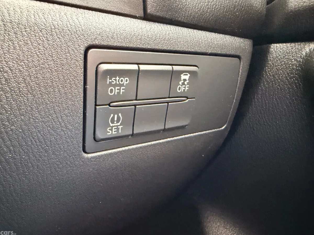 Mazda Mazda3 Saloon, Diesel, 2018, Red