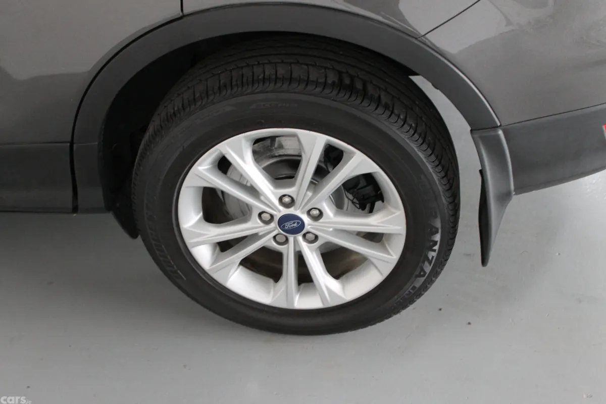 Ford Kuga SUV, Petrol, 2017, Grey