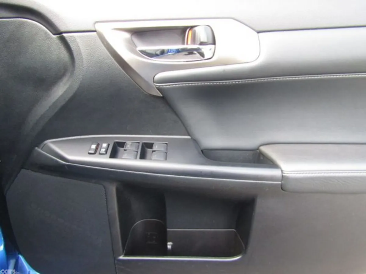 Lexus CT Hatchback, Petrol Hybrid, 2020, Blue