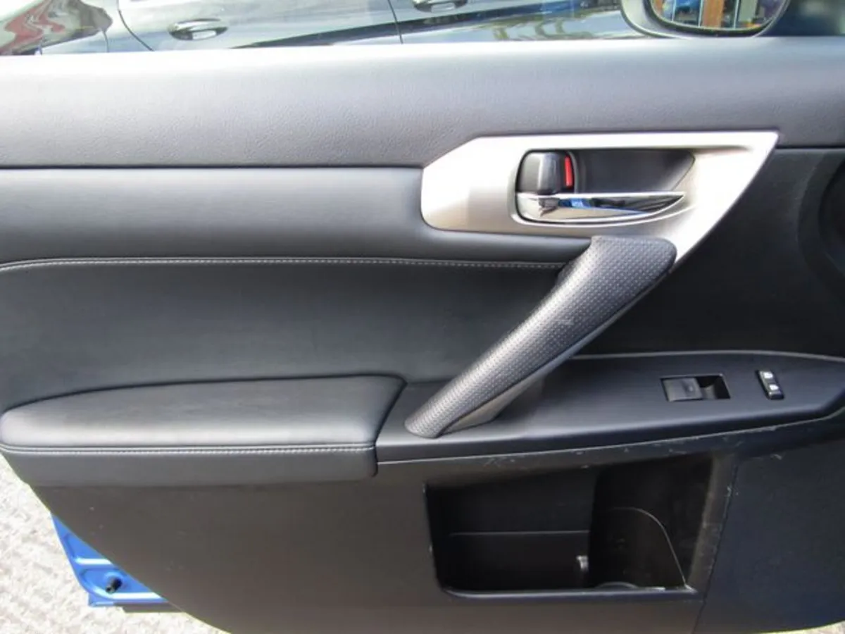 Lexus CT Hatchback, Petrol Hybrid, 2020, Blue