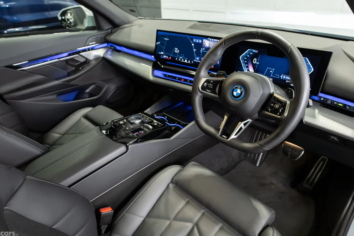 BMW 5-Series Estate, Petrol Plug-in Hybrid, 2025, Grey