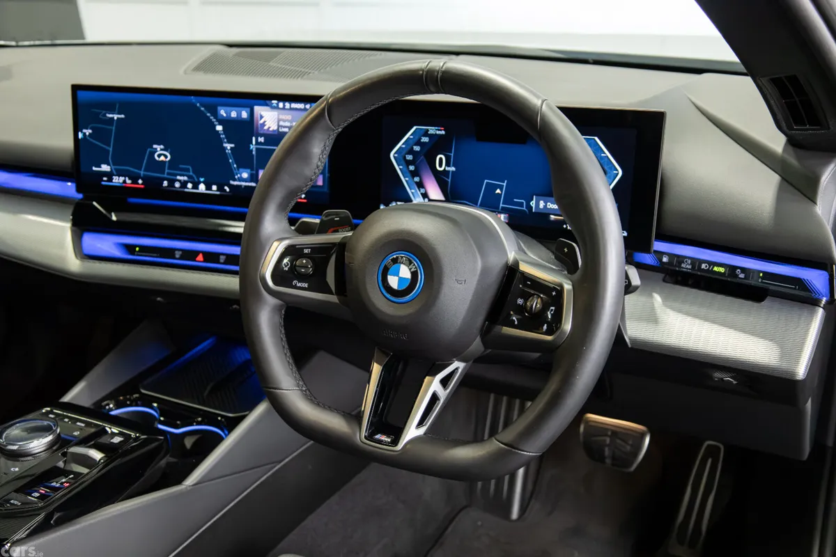 BMW 5-Series Estate, Petrol Plug-in Hybrid, 2025, Grey