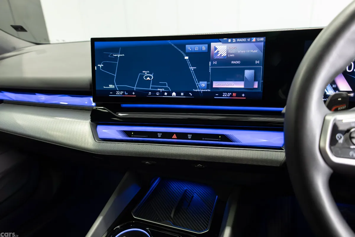 BMW 5-Series Estate, Petrol Plug-in Hybrid, 2025, Grey