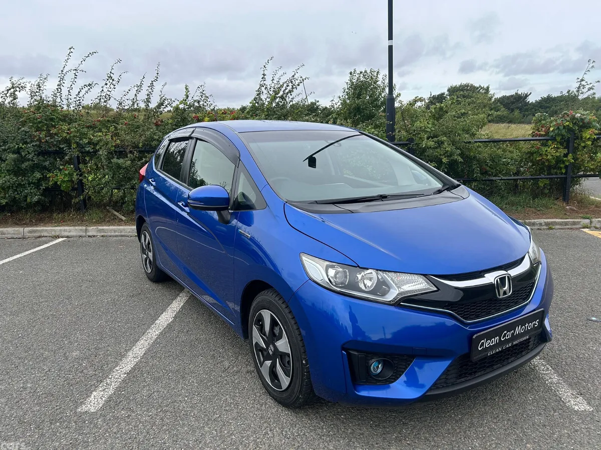 Honda Fit Hatchback, Petrol Hybrid, 2015, Blue