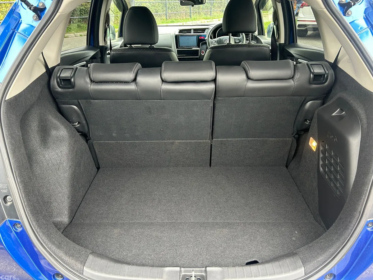 Honda Fit Hatchback, Petrol Hybrid, 2015, Blue