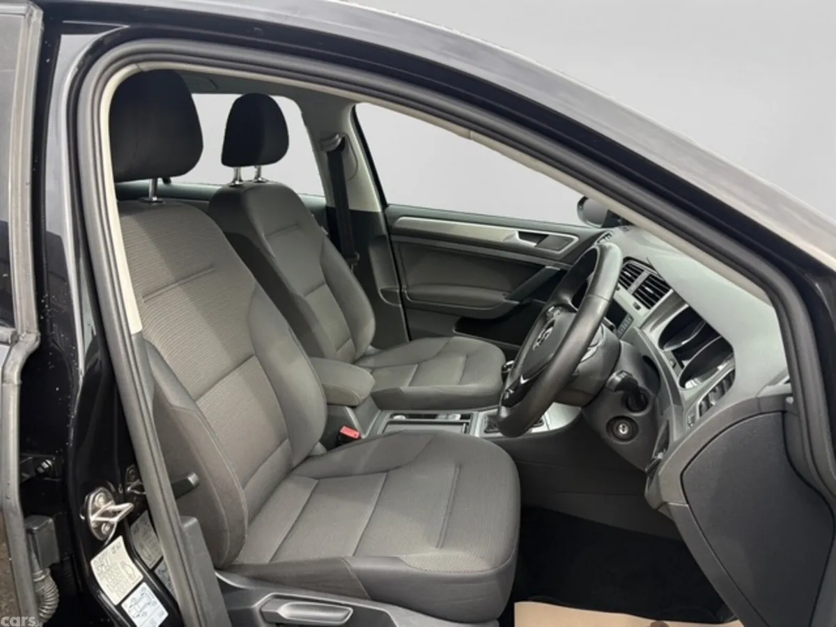 Volkswagen Golf Estate, Petrol, 2016, Black