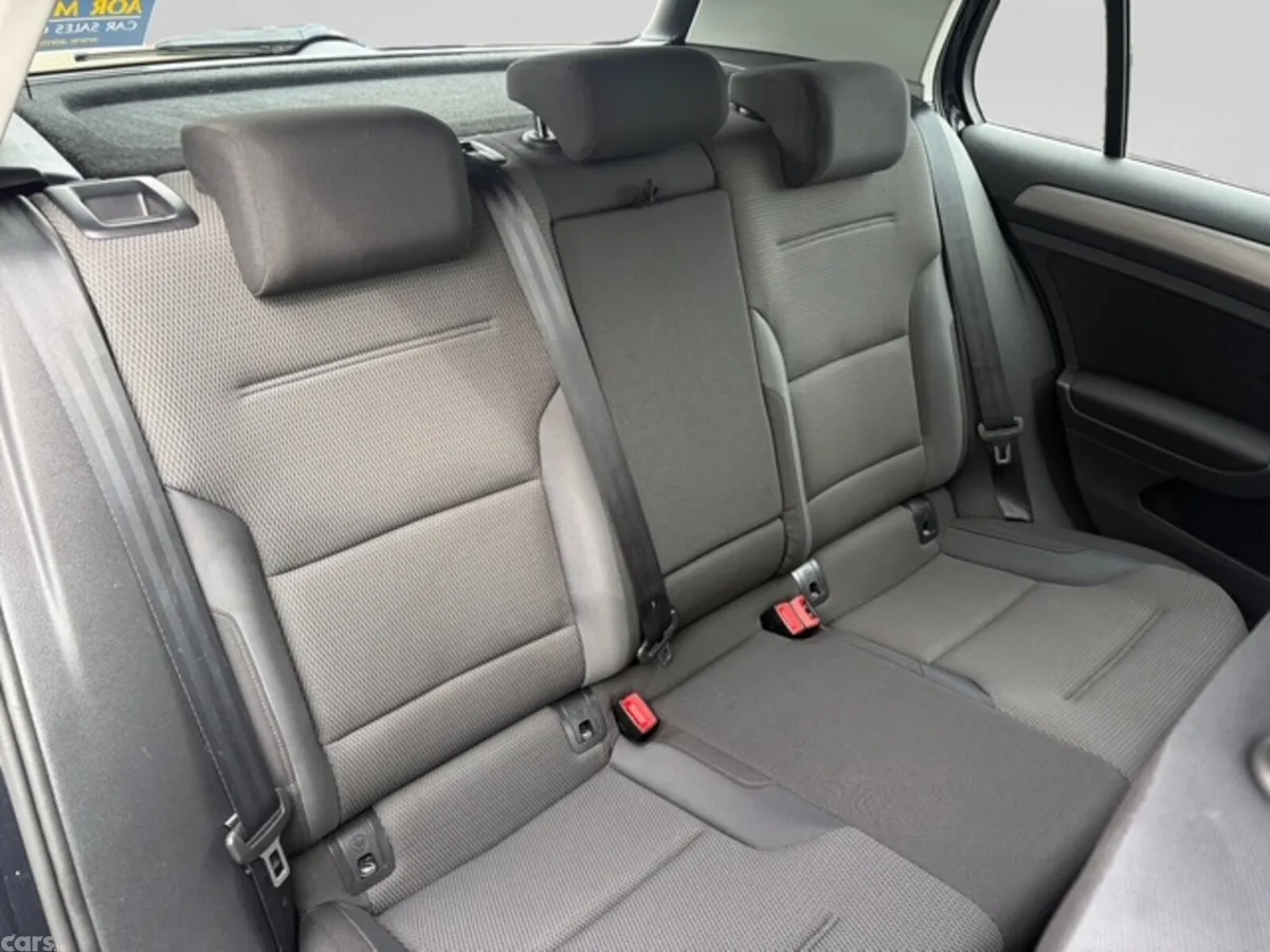 Volkswagen Golf Estate, Petrol, 2016, Black