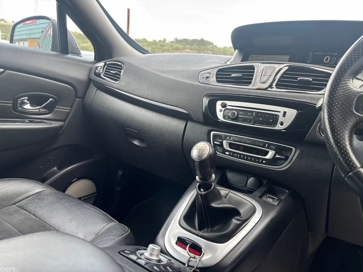 Renault Grand Scenic MPV, Diesel, 2014, Red