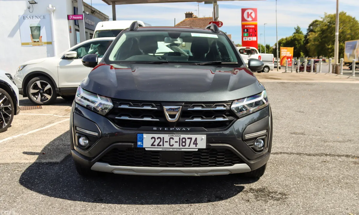 Dacia Sandero Stepway Hatchback, Petrol, 2022, Grey