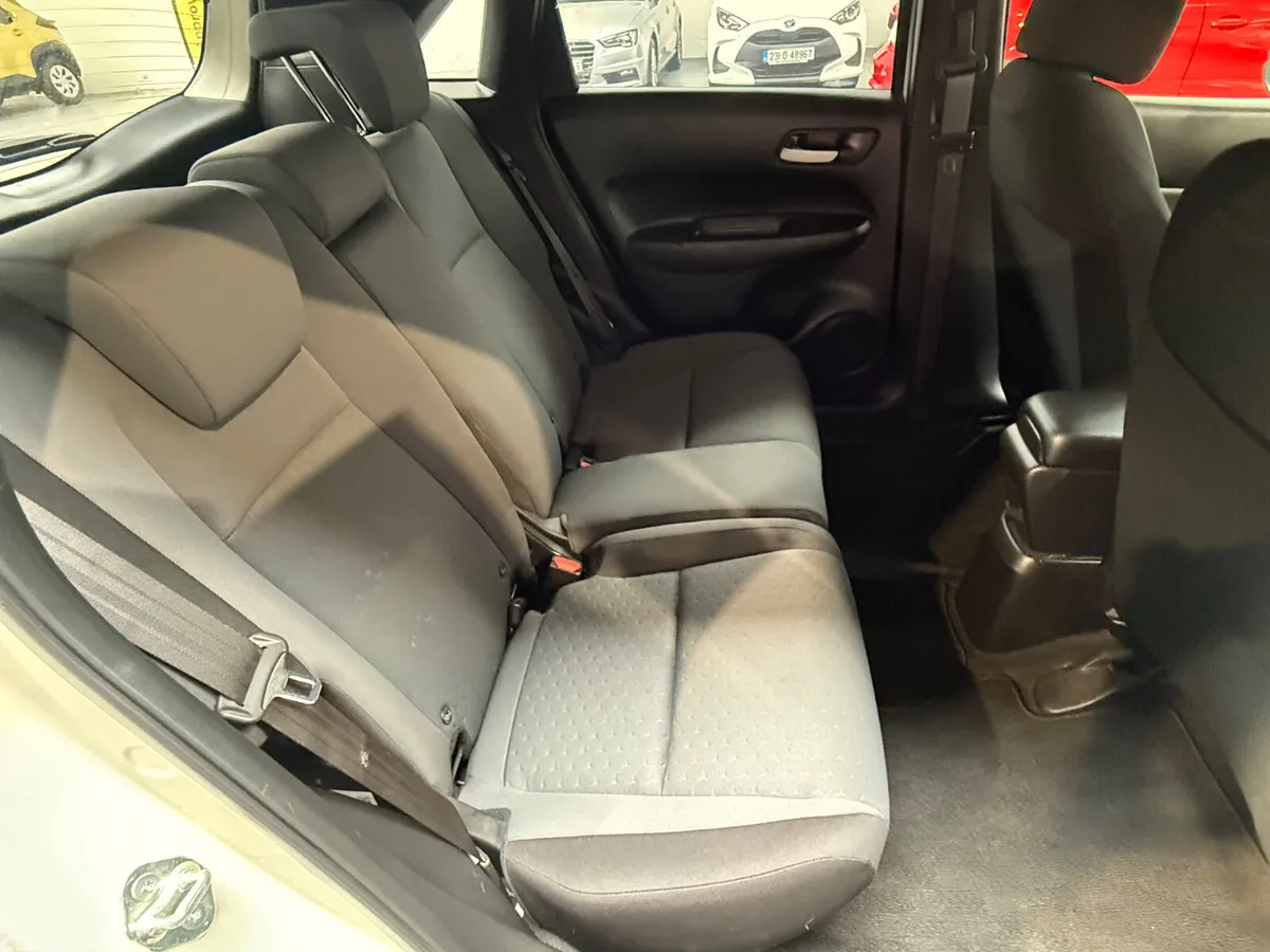 Honda Fit Hatchback, Petrol Hybrid, 2021, White