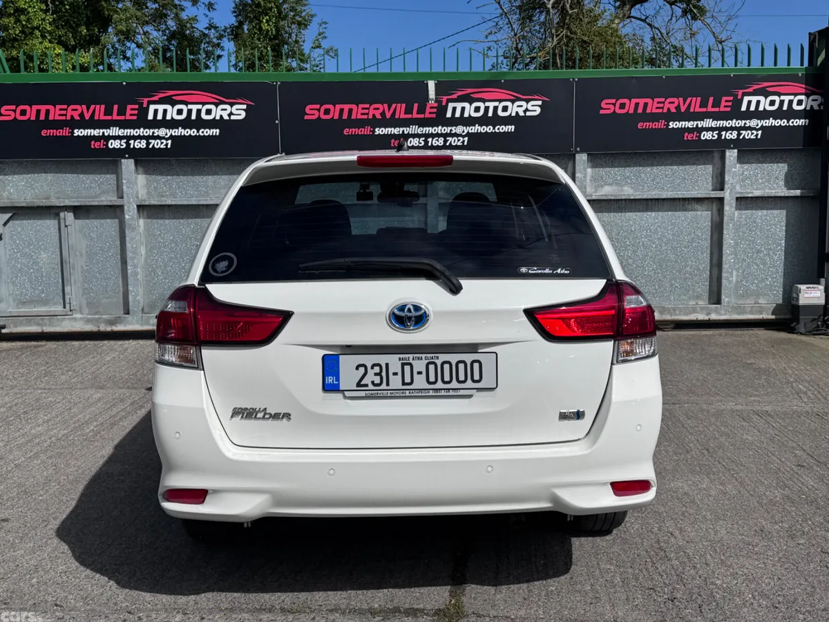 Toyota Corolla Cross Estate, Petrol Hybrid, 2023, White