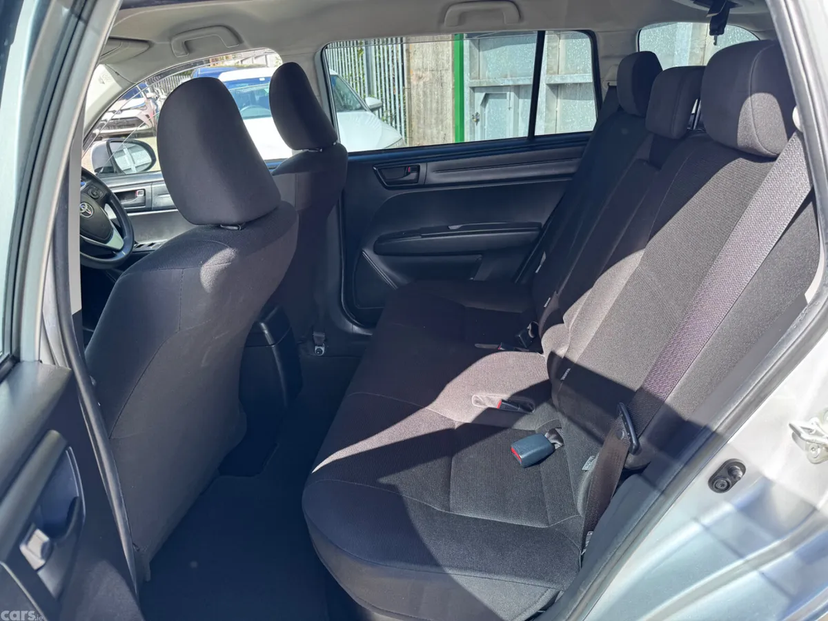 Toyota Corolla Cross Estate, Petrol Hybrid, 2020, Silver