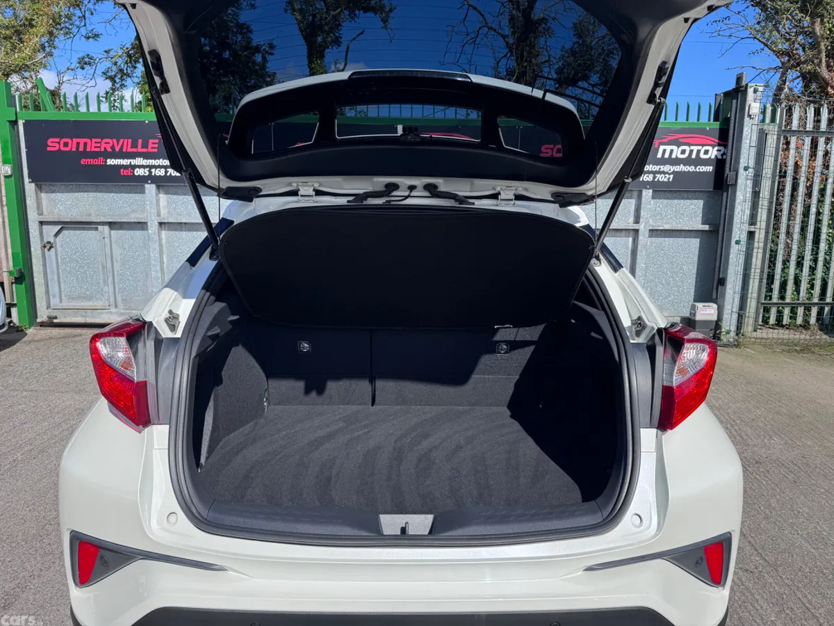 Toyota C-HR Hatchback, Petrol Hybrid, 2021, White
