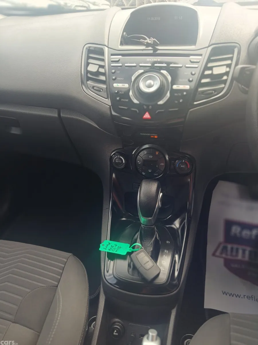 Ford Fiesta Hatchback, Petrol, 2015, Red