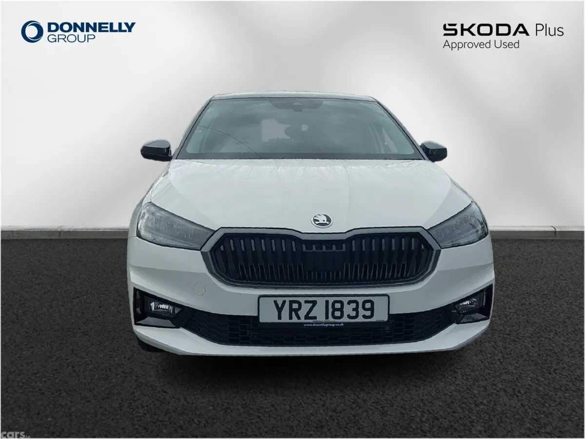 Skoda Fabia Hatchback, Petrol, 2023, White