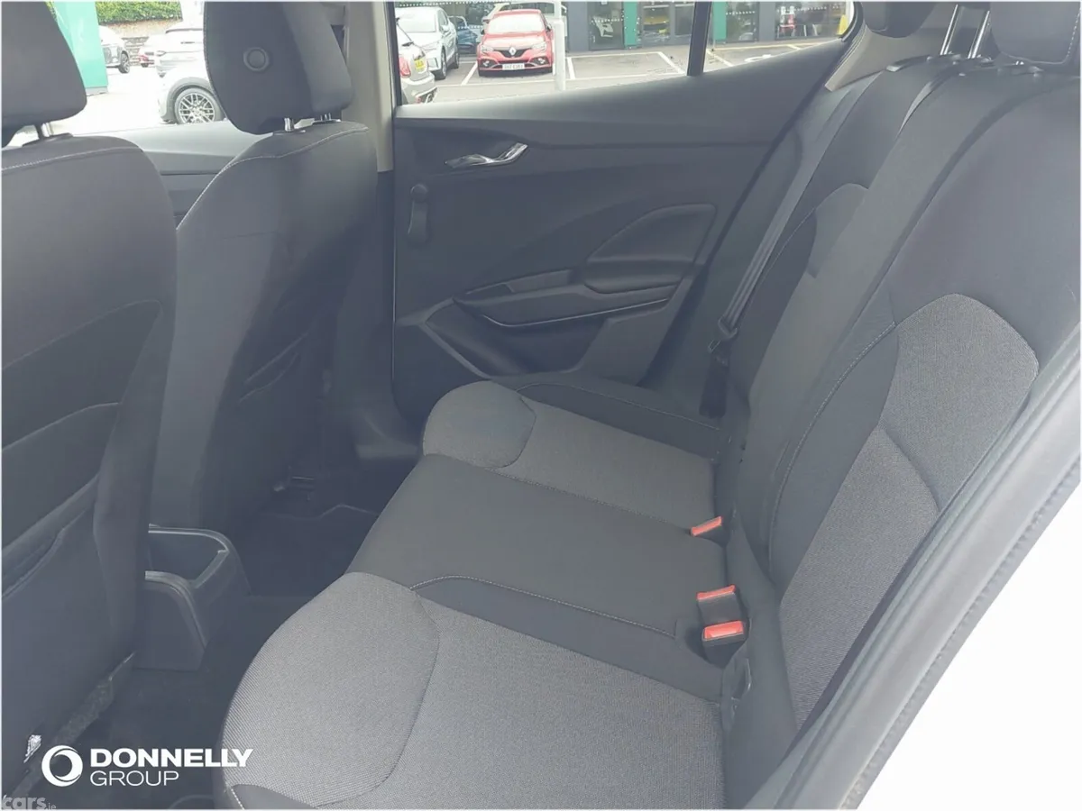 Skoda Fabia Hatchback, Petrol, 2023, White