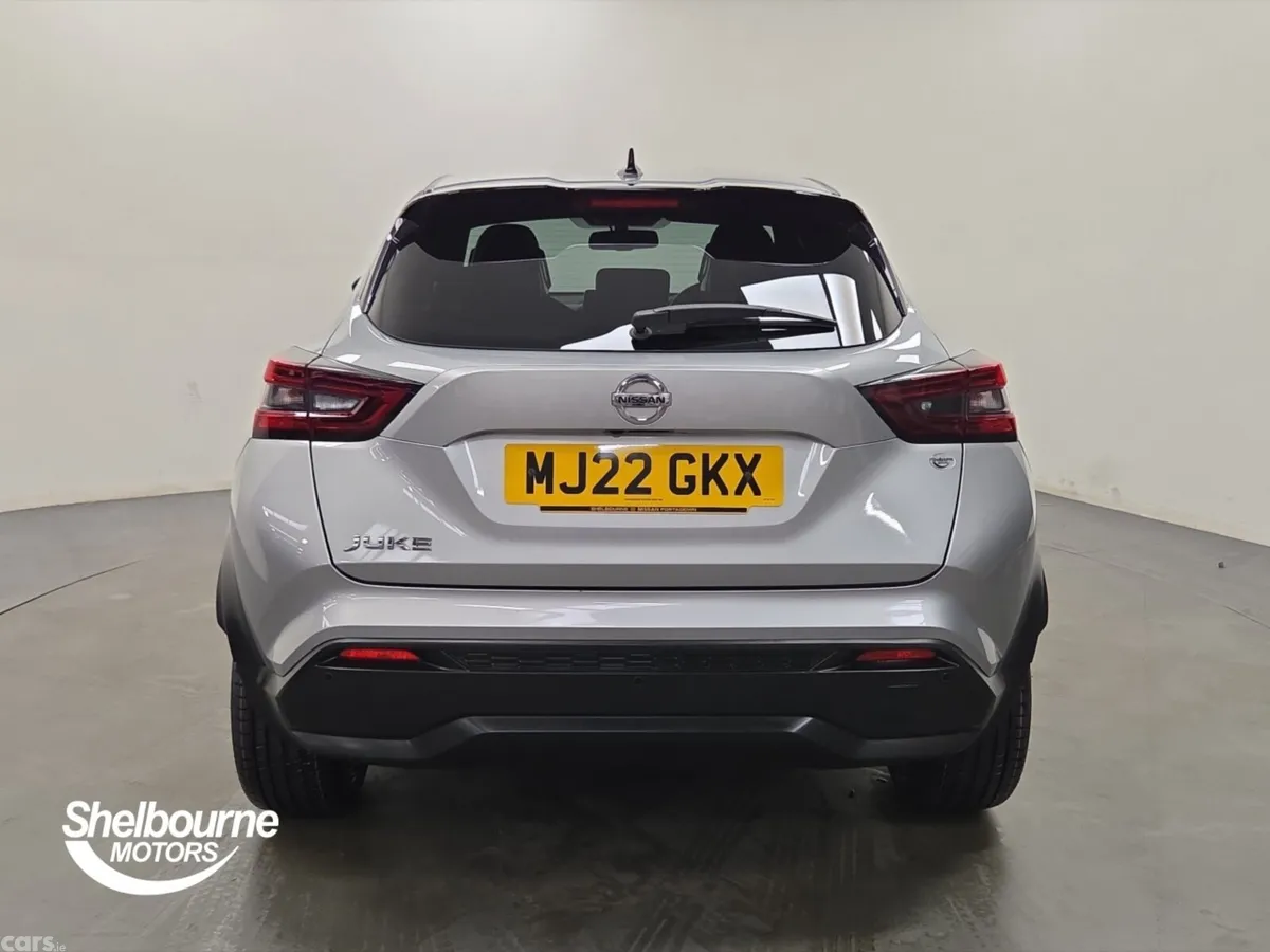 Nissan Juke Hatchback, Petrol, 2022, Silver