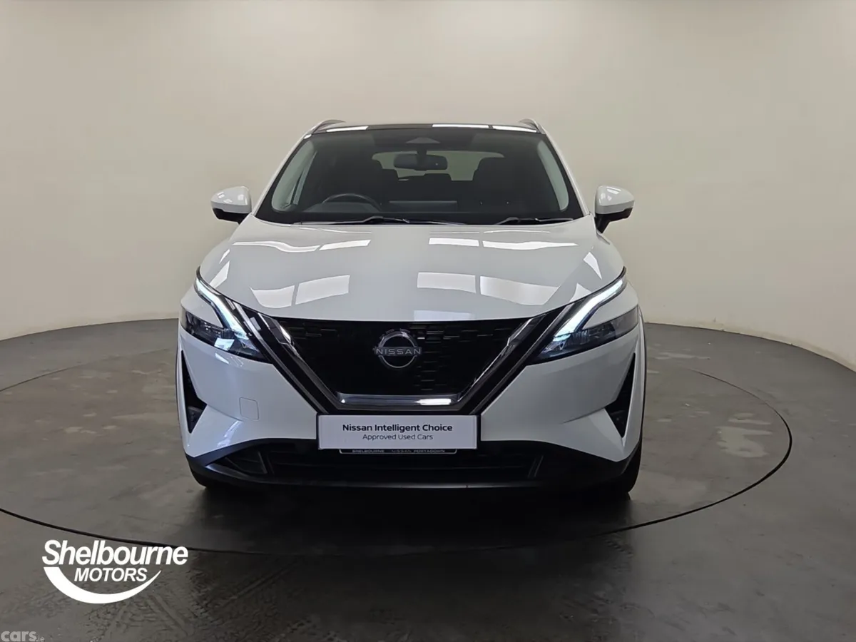 Nissan Qashqai Hatchback, Petrol, 2023, White