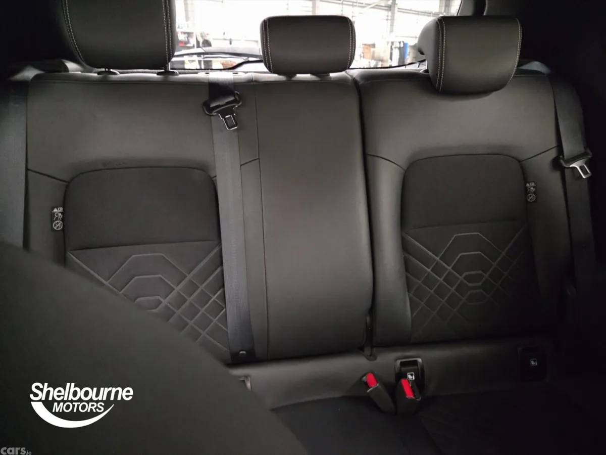 Nissan Juke Hatchback, Petrol, 2022, Silver