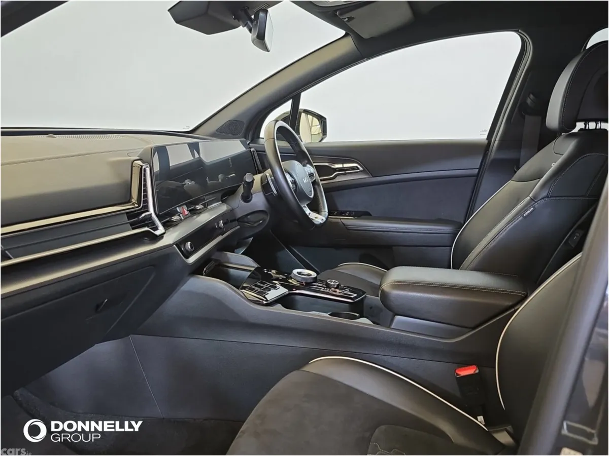 Kia Sportage Estate, Petrol Hybrid, 2023, Grey