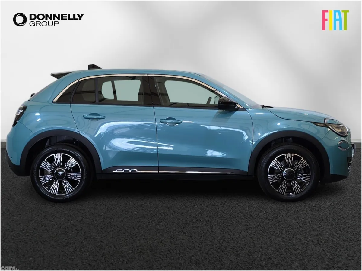 Fiat 600 Hatchback, Petrol, 2025, Blue