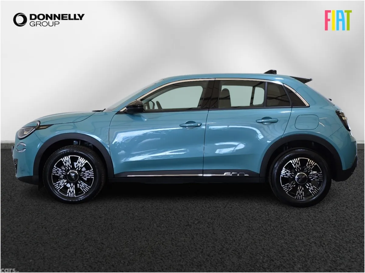 Fiat 600 Hatchback, Petrol, 2025, Blue