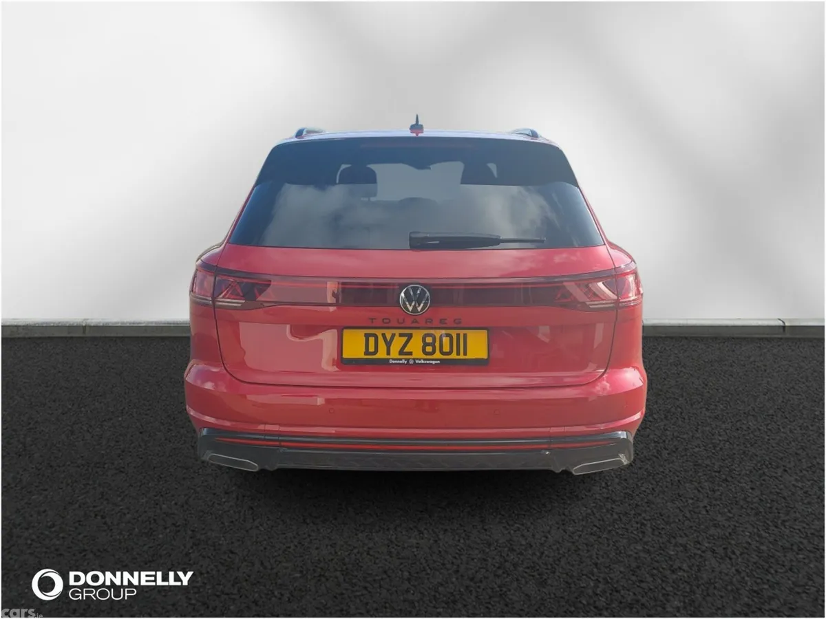 Volkswagen Touareg Estate, Diesel, 2026, Red