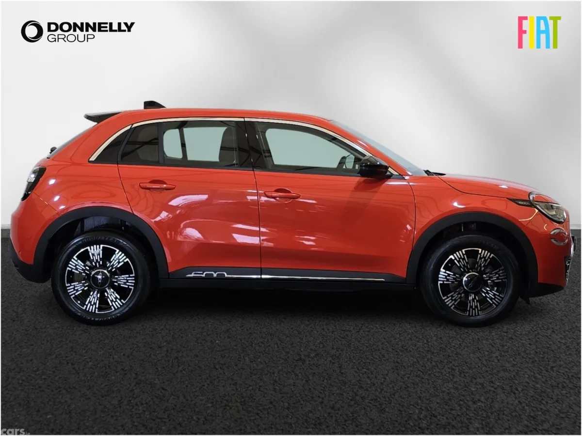Fiat 600 Hatchback, Petrol, 2025, Orange