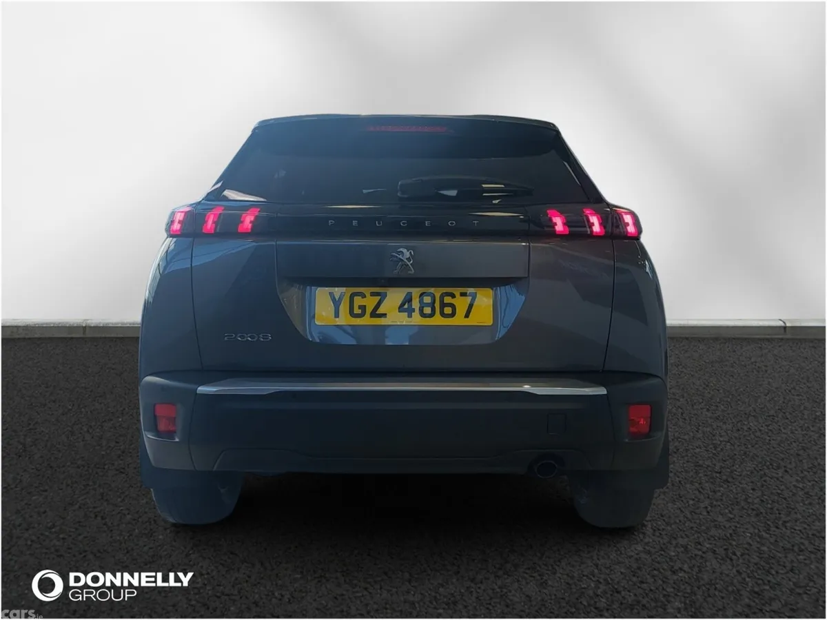 Peugeot 2008 Estate, Petrol, 2023, Grey