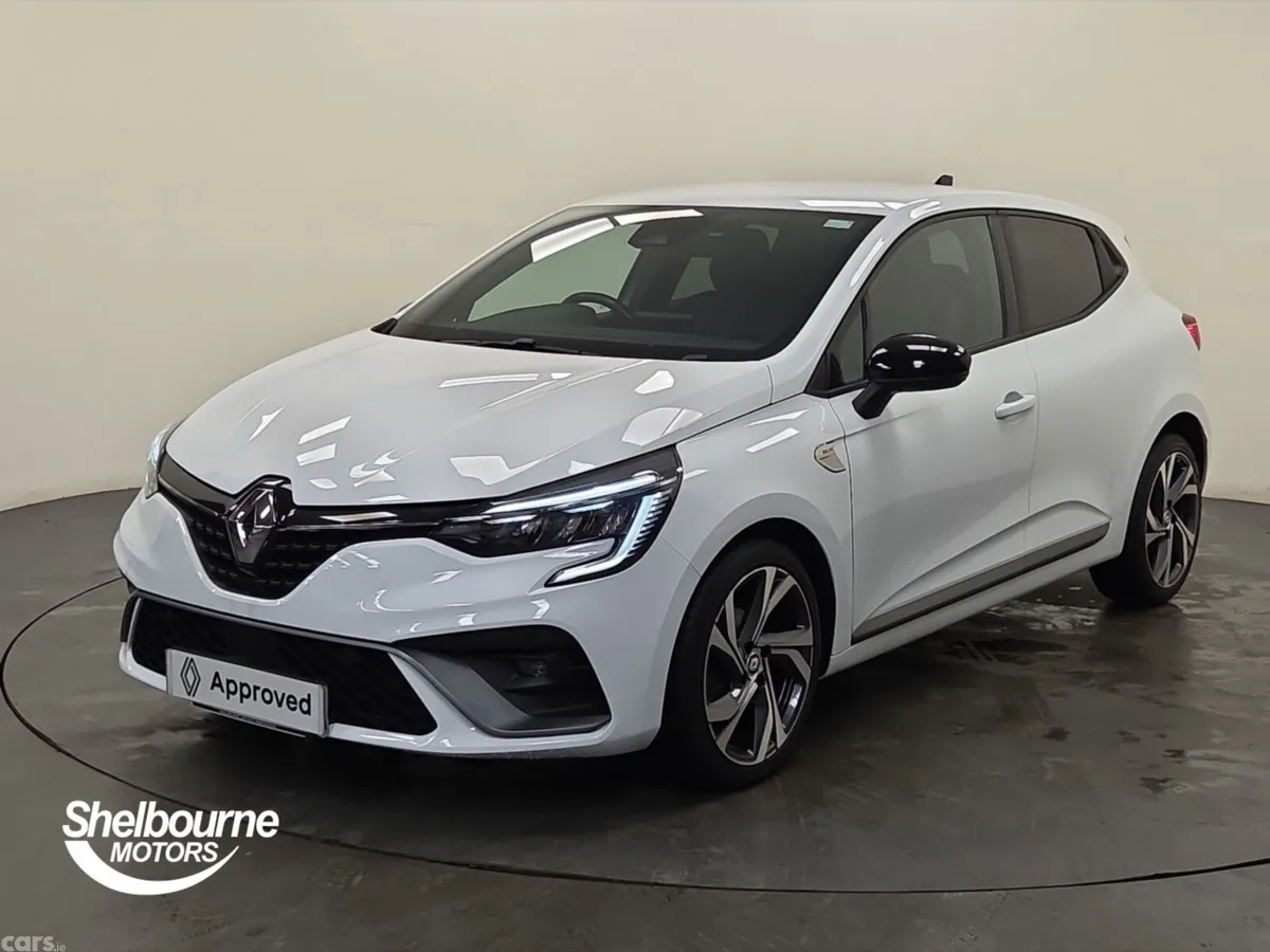 Renault Clio Hatchback, Petrol, 2023, White