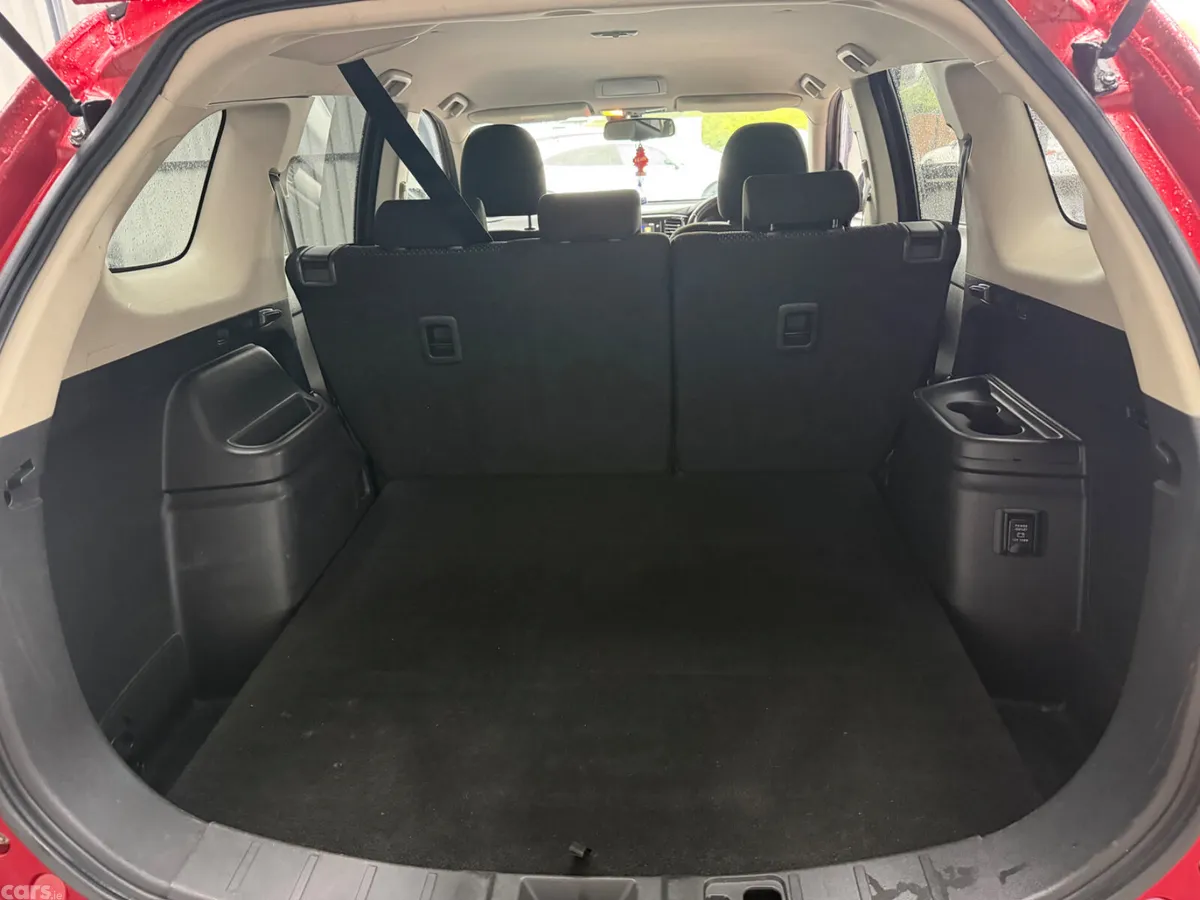 Mitsubishi Outlander SUV, Diesel, 2017, Red