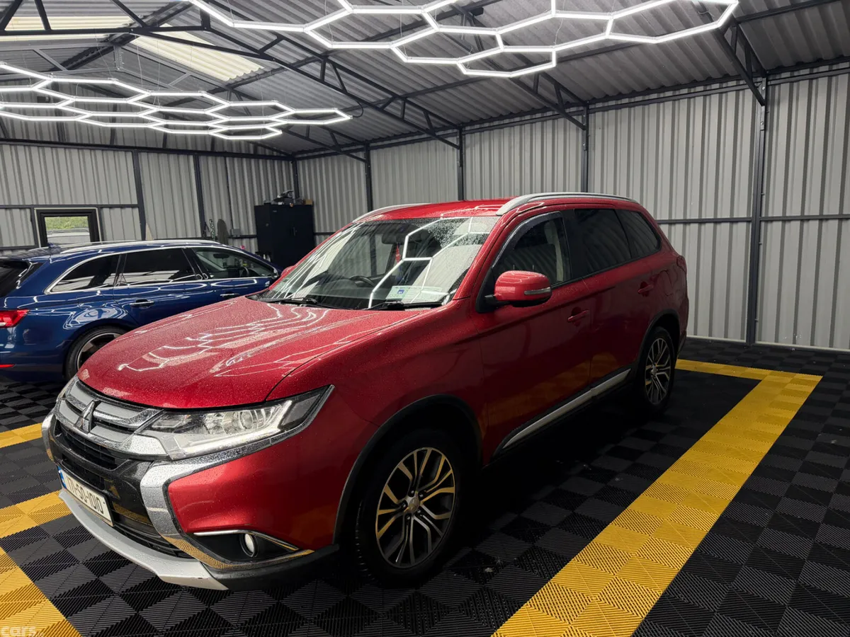 Mitsubishi Outlander SUV, Diesel, 2017, Red
