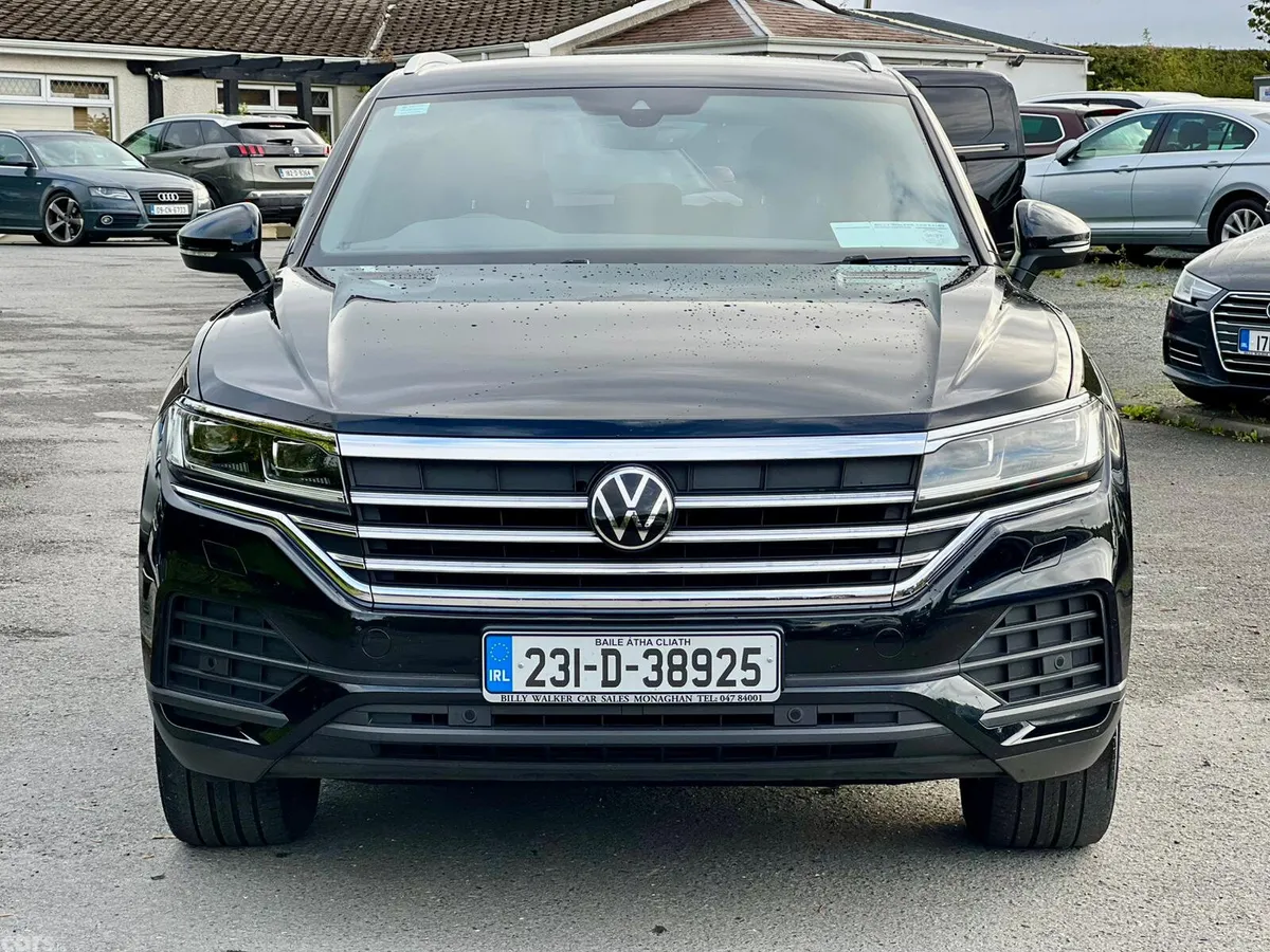 Volkswagen Touareg SUV, Diesel, 2023, Black