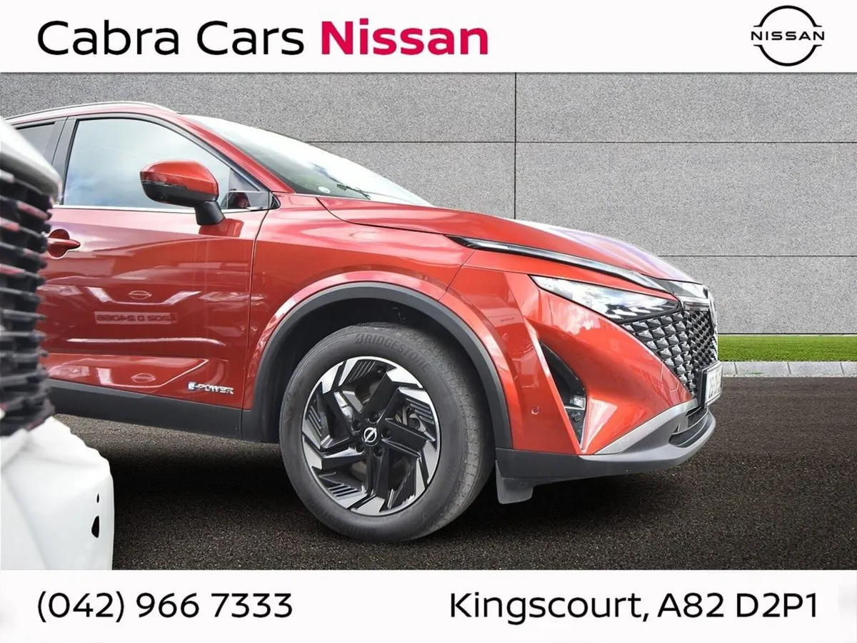 Nissan Qashqai MPV, Petrol Hybrid, 2025, Red