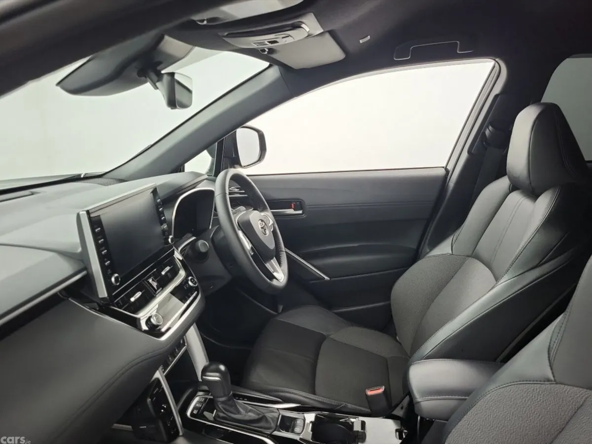 Toyota Corolla Cross SUV, Petrol Hybrid, 2023, Black