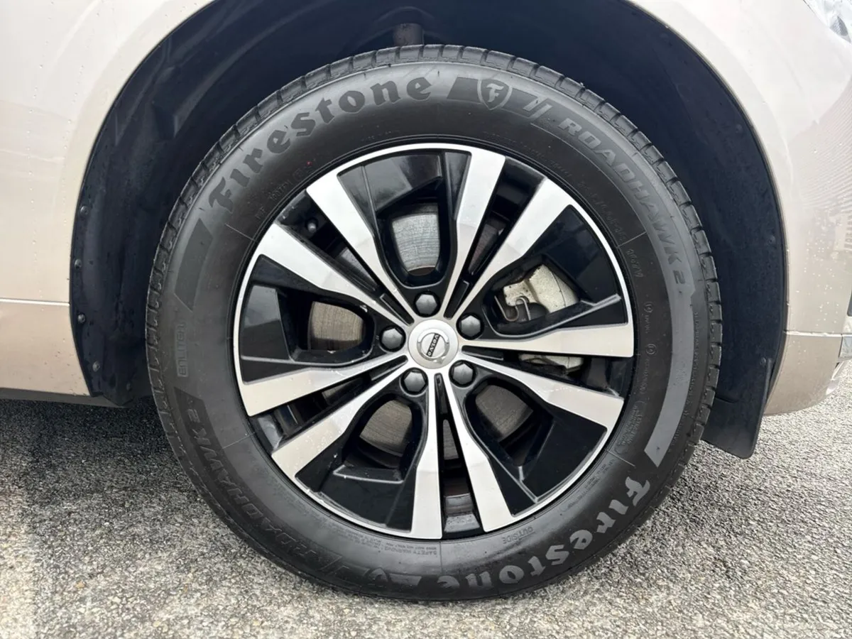 Volvo XC60 SUV, Petrol Plug-in Hybrid, 2024, Grey