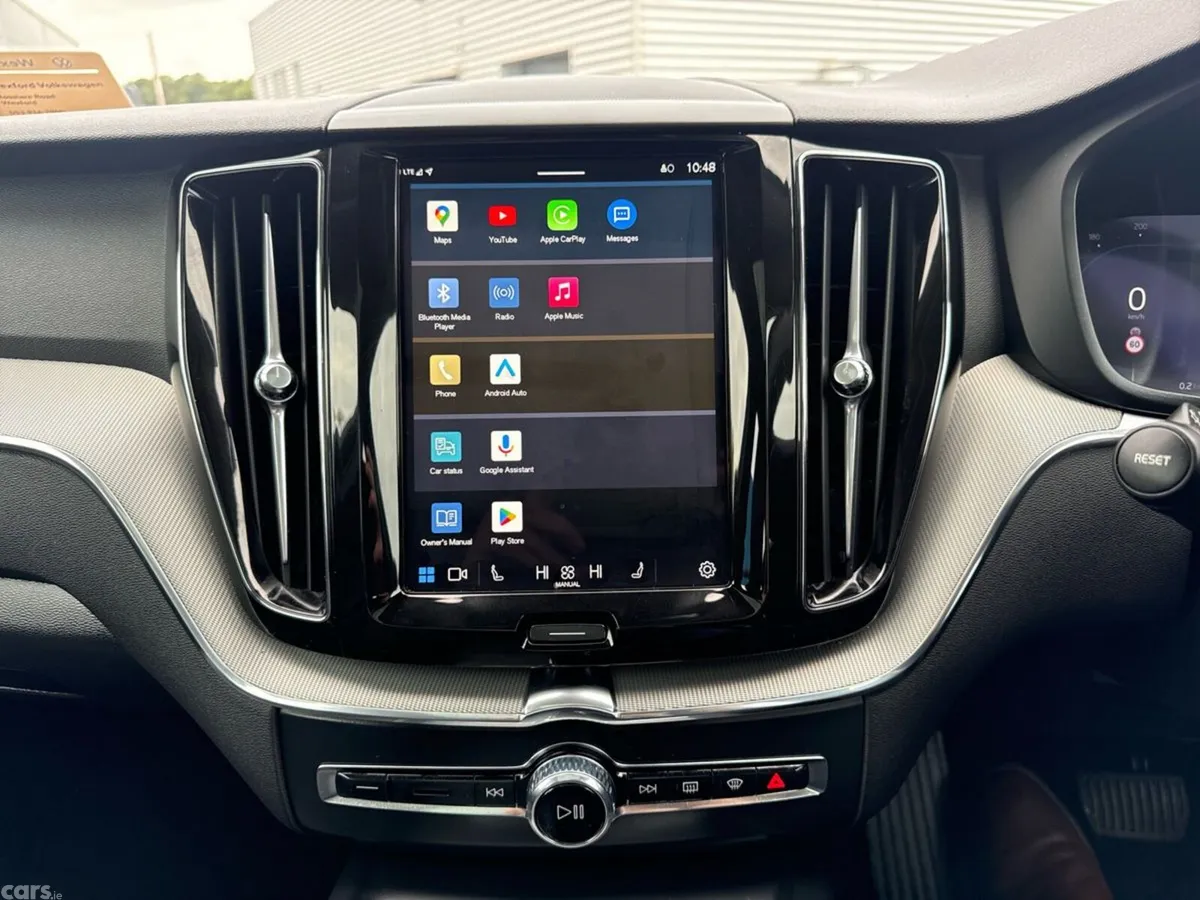 Volvo XC60 SUV, Petrol Plug-in Hybrid, 2024, Grey
